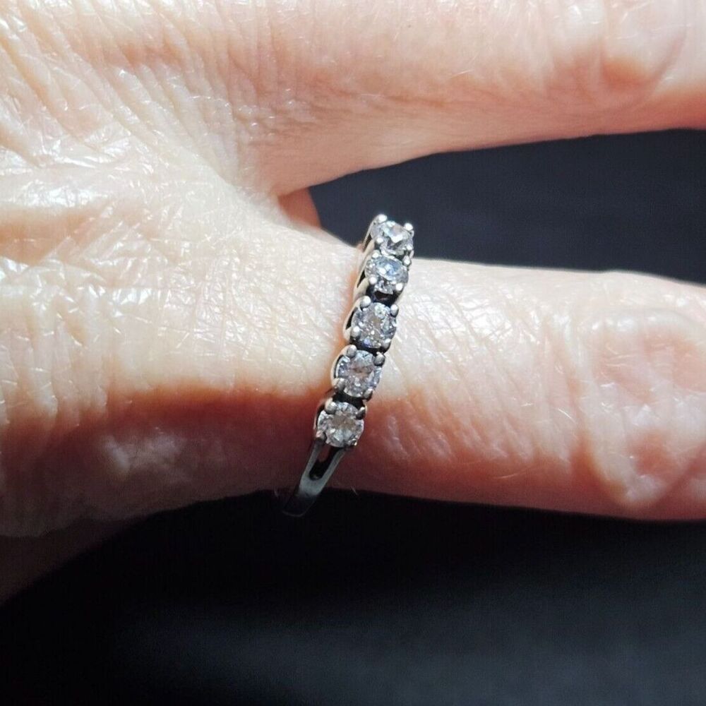 JED Joseph E. Demarco Sterling silver clear rhinestone ring size 7.5